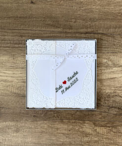 Schweizer Spitze - Stofftaschentuch für besondere Anlässe (Hochzeiten, festliche Anlässe, Geburten) - Namen Debi und Sascha