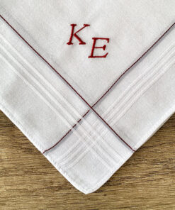 Sportliche, feine Linien | Stofftaschentuch für Herren (Initialen KE)